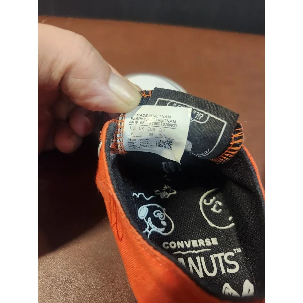 Converse x Peanuts Chuck Taylor All Star 2V Easy-On Toddler Sneakers